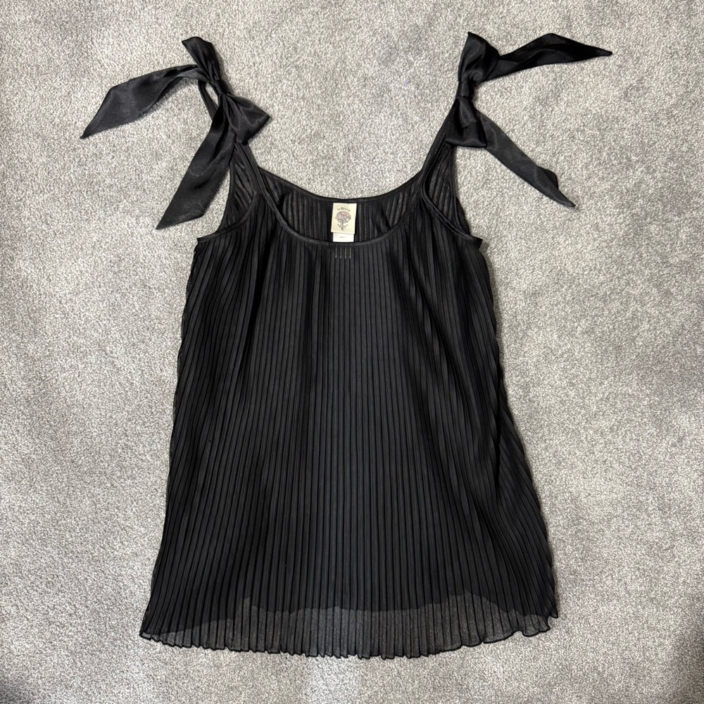 In Bloom Women’s Black Pleated Sheer Tie-Strap Tank Top size medium